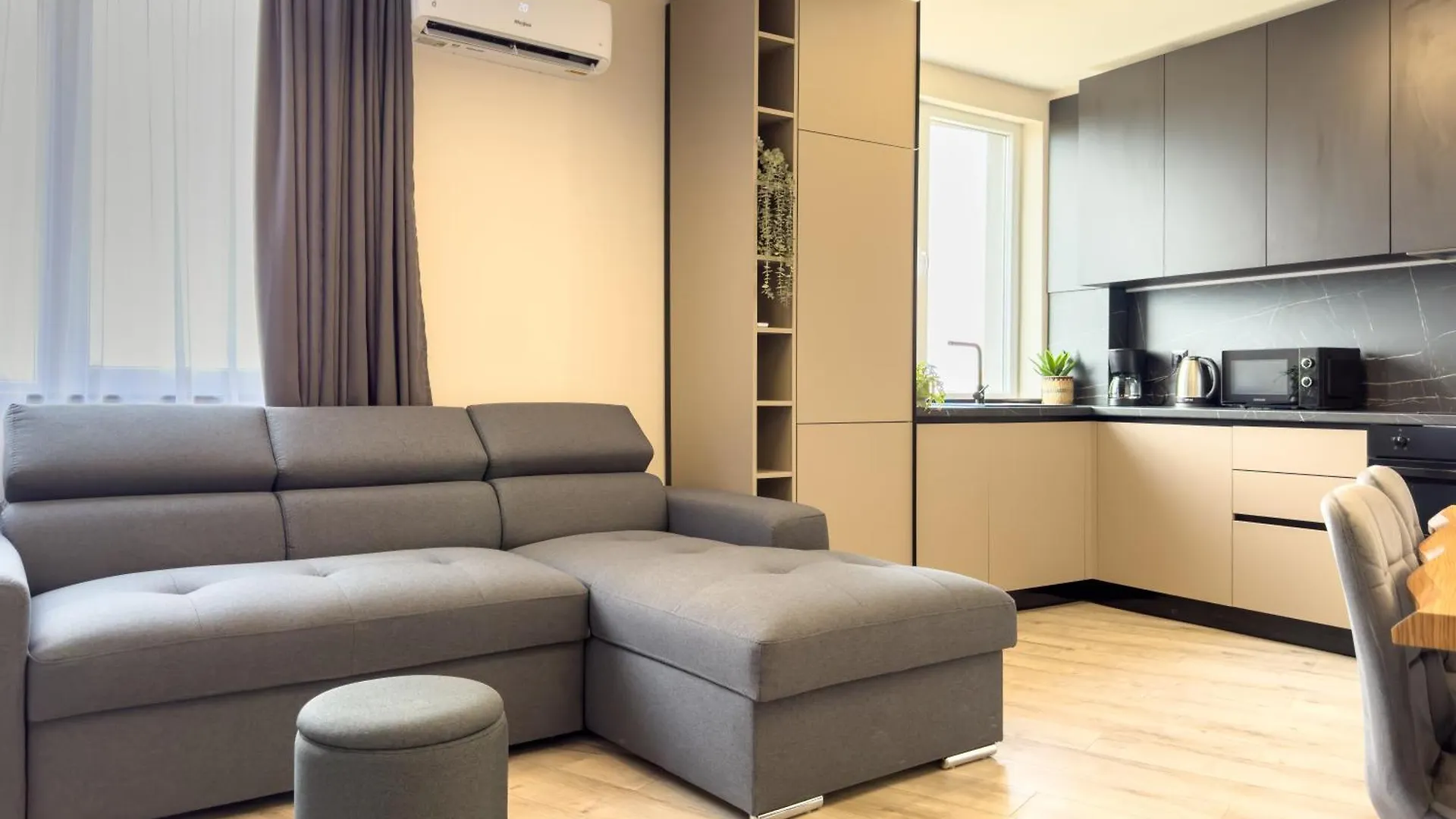 2Br Business Suite With Free Gym, By Holiwork Stays Plovdiv